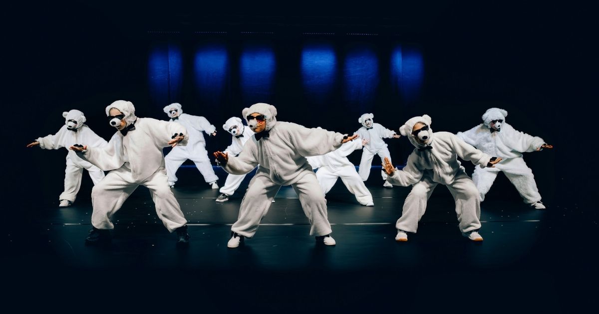 Pferdinand will fliegen, tanzende Eisbären