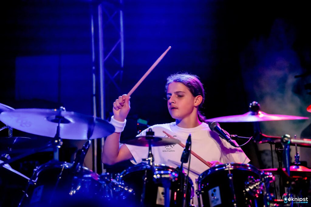 ozzy s & the eruptions 21
